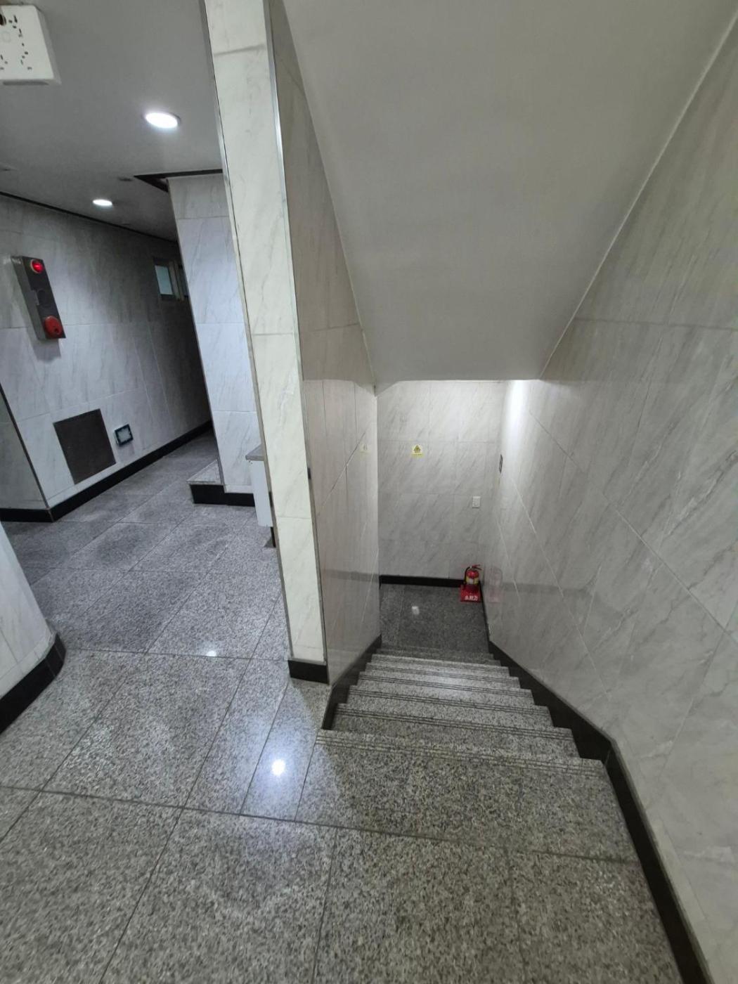 Joyful Stay Seoul Exteriör bild
