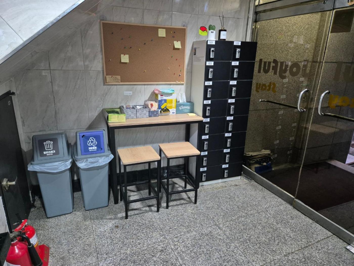 Joyful Stay Seoul Exteriör bild