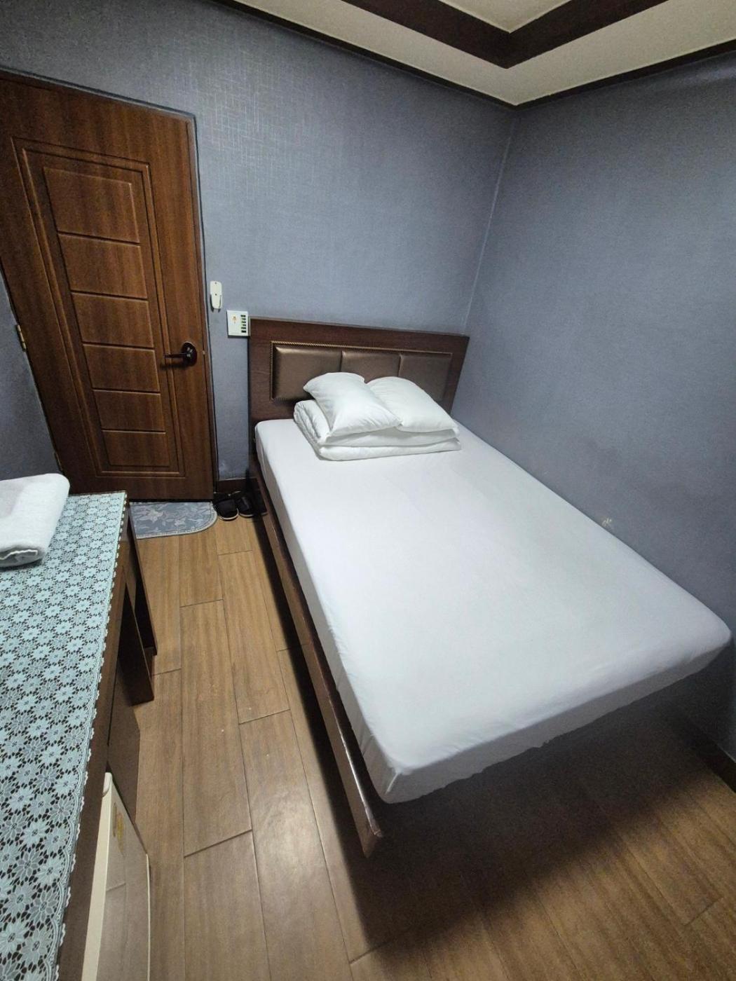 Joyful Stay Seoul Exteriör bild